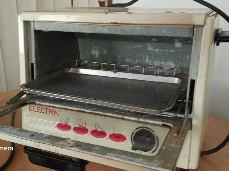 electr: oven toaster