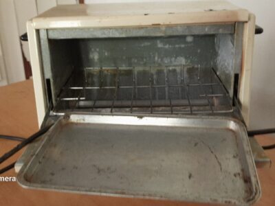 electr: oven toaster